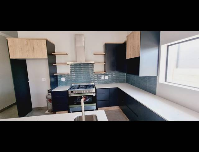 3 BEDROOM HOUSE FOR SALE IN ISLAND VIEW